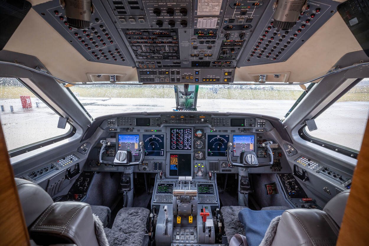 Gulfstream IV Cockpit