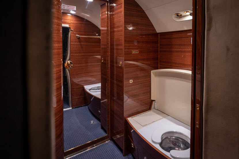 Gulfstream IV interior lavatory